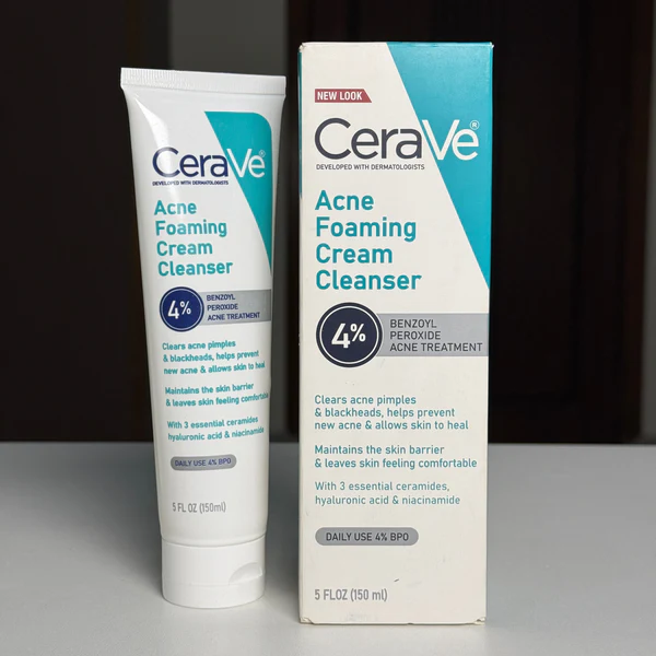 CeraVe Acne Foaming Cream Cleanser in Pakistan